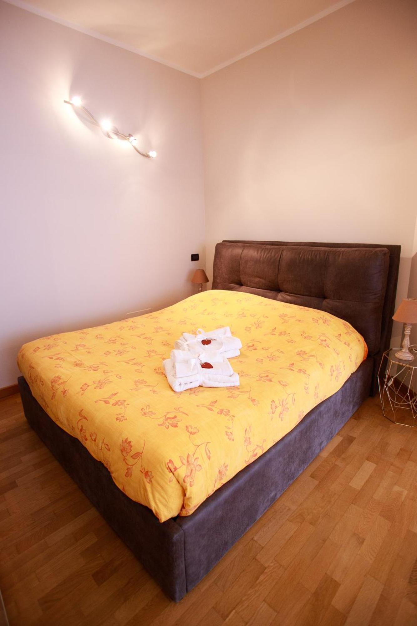 Ferienwohnung Sofia House With Private Parking Genua Exterior foto